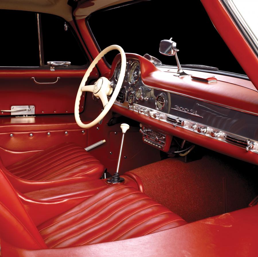 Интерьер Mercedes-Benz 300 SL 1955 года  (фото 140 из 233)